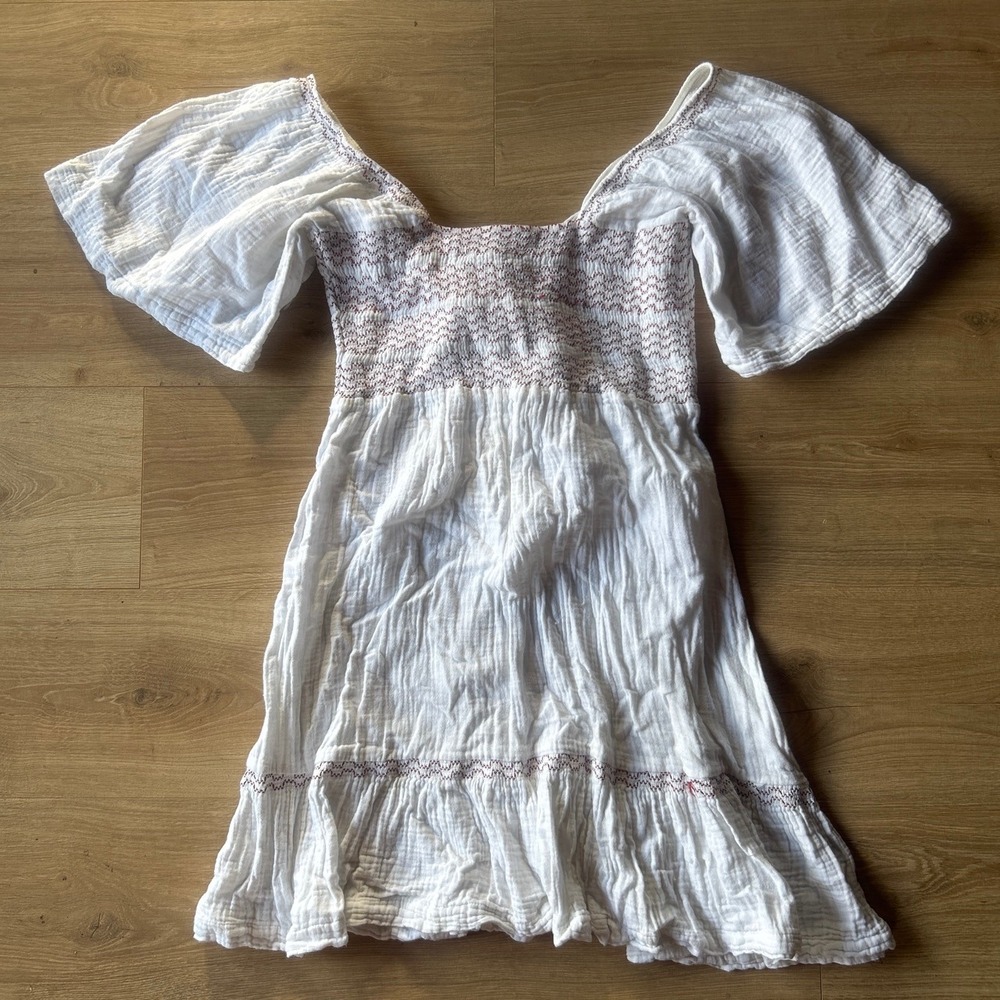 J. GEE White Cotton Gauze Smocked Mini Dress Boho Flutter Sleeve Medium